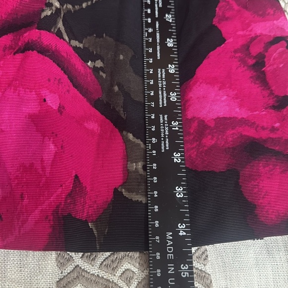 (T2) Trina Turk Pink Sheath Dress with Bell Sleeves, size 0 - Picture 11 of 16